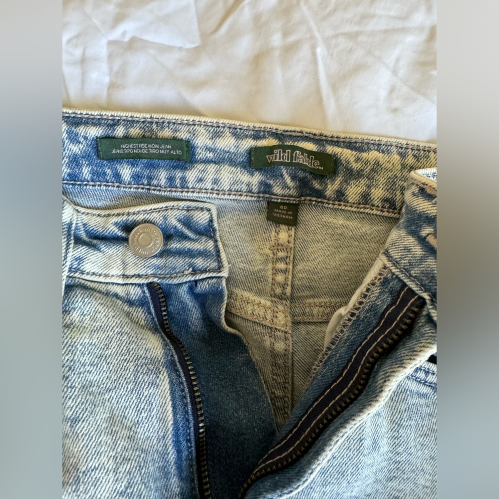 Wild Fable Acid Wash Super Soft Distressed Jeans